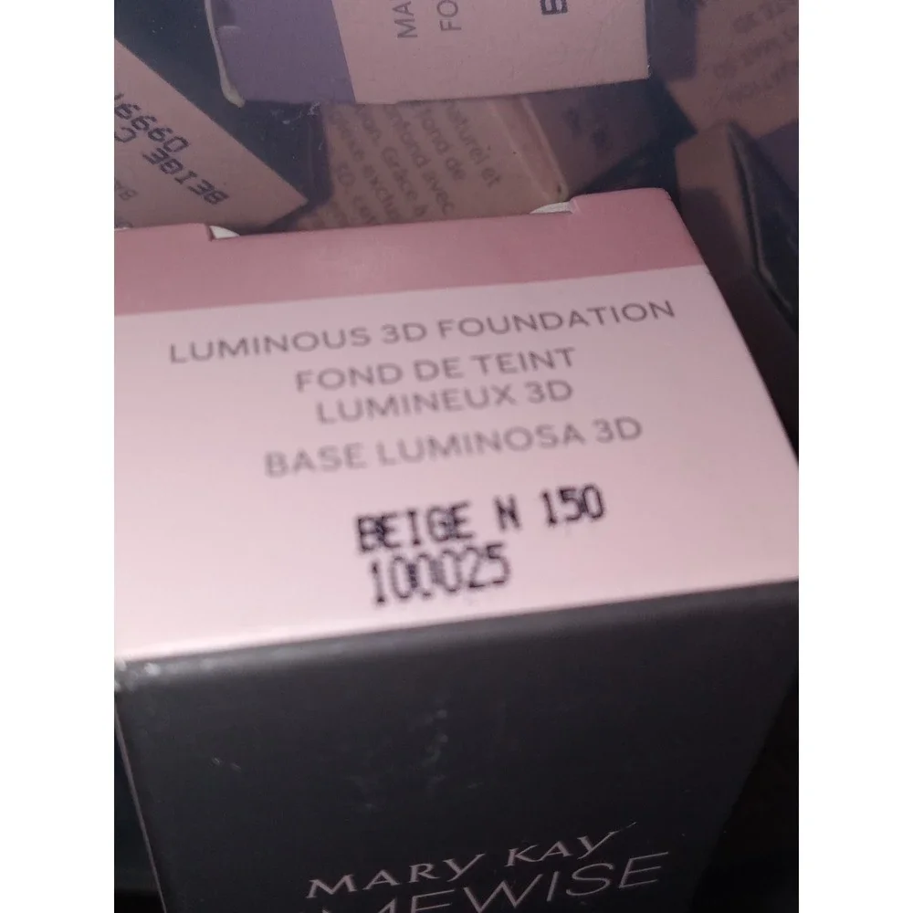 Mary Kay Timewise Luminuos 3D‎ Foundation Normal to dry skin Beige N 150